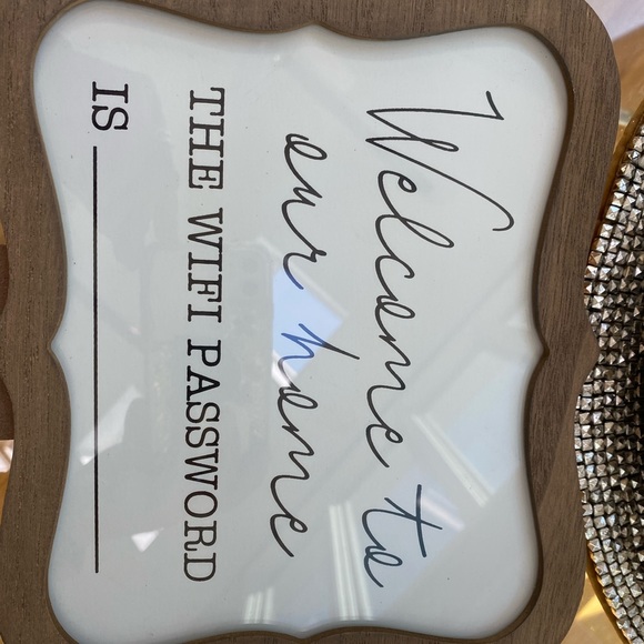 Rustic Wi-Fi Sign - Picture 4 of 7